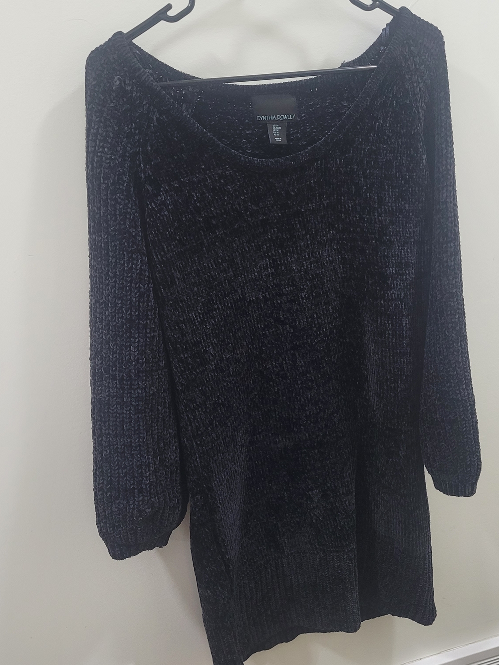Cynthia Rowley Black Chenille Crewneck Knee Length Sweater Suade Texture